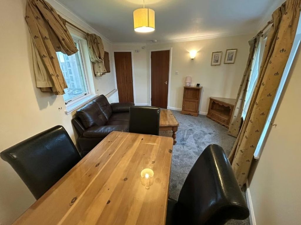 Property photo 2 of 8 Photo 2