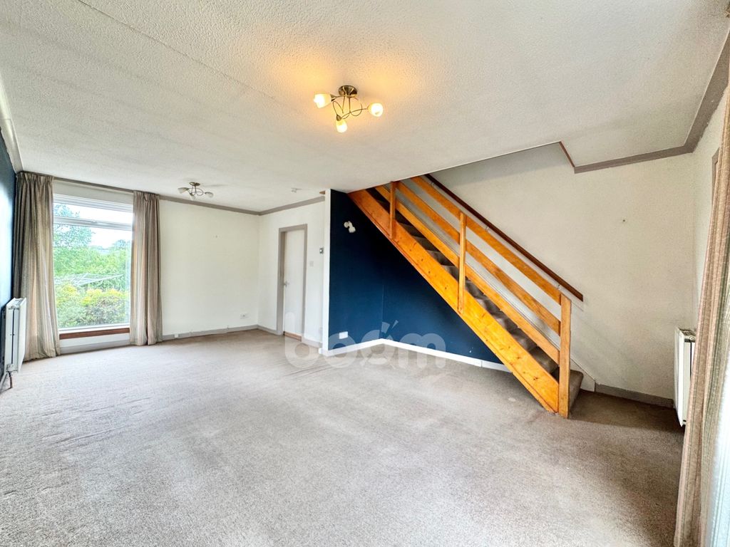 Property photo 2 of 24 Dipple Court, Kilbirnie Lounge Pic