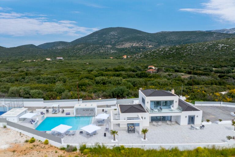 Property photo 1 of 42