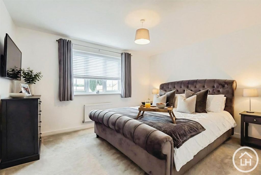 Property photo 2 of 12 Bedroom One