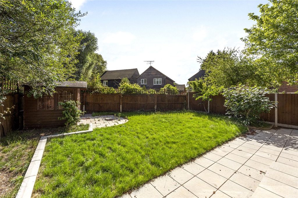 Property photo 3 of 14 Garden