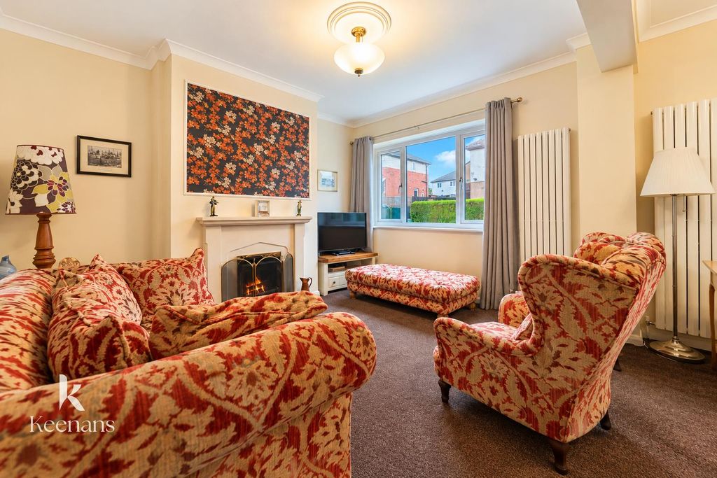 Property photo 2 of 31