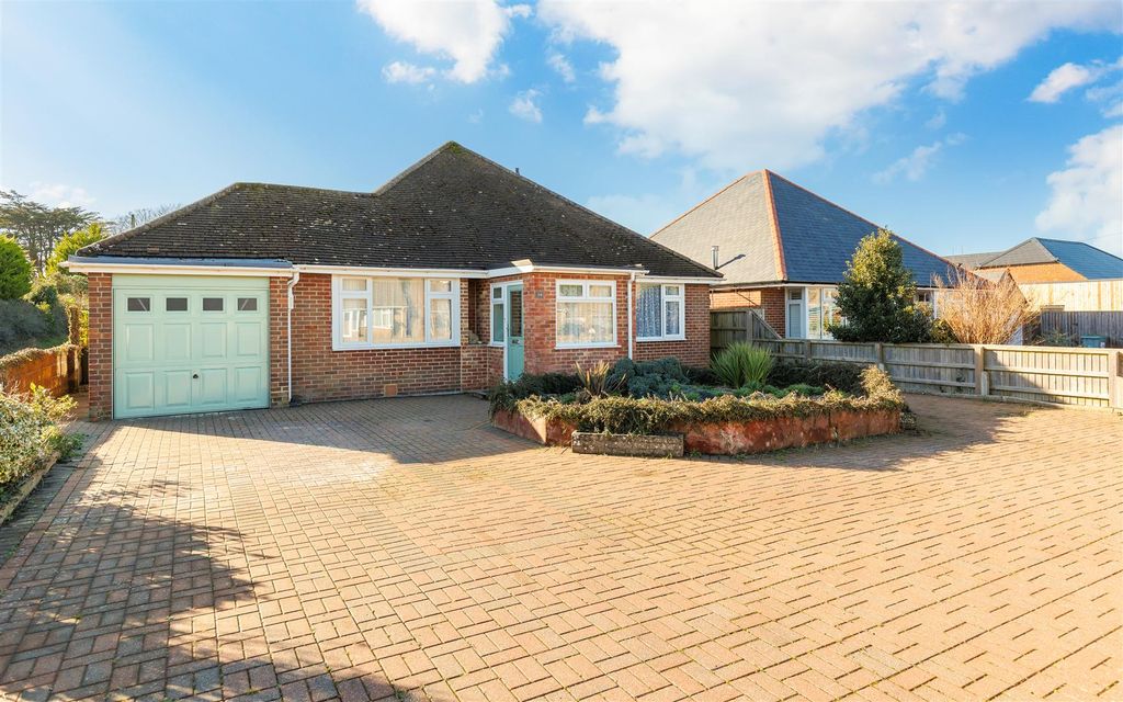 Property photo 2 of 26 19.Jpg