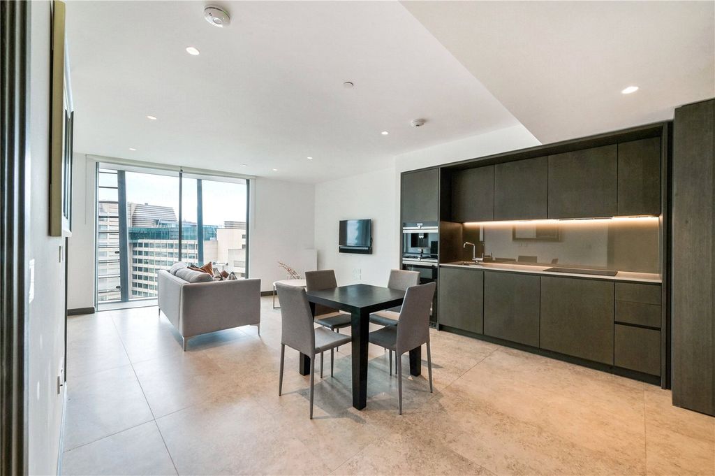 Property photo 1 of 12 Picture No. 16