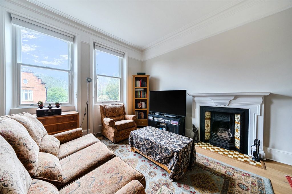 Property photo 3 of 11 Picture No. 13