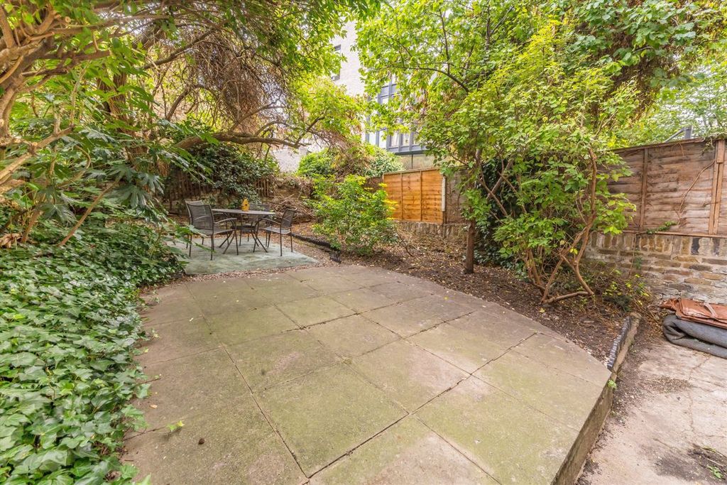 Property photo 3 of 7