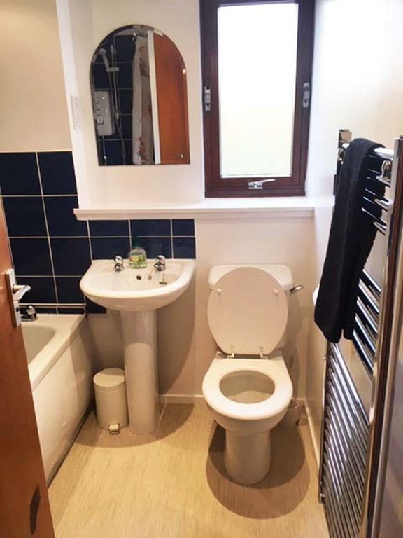 Property photo 3 of 11 93Ut 4 − Copy