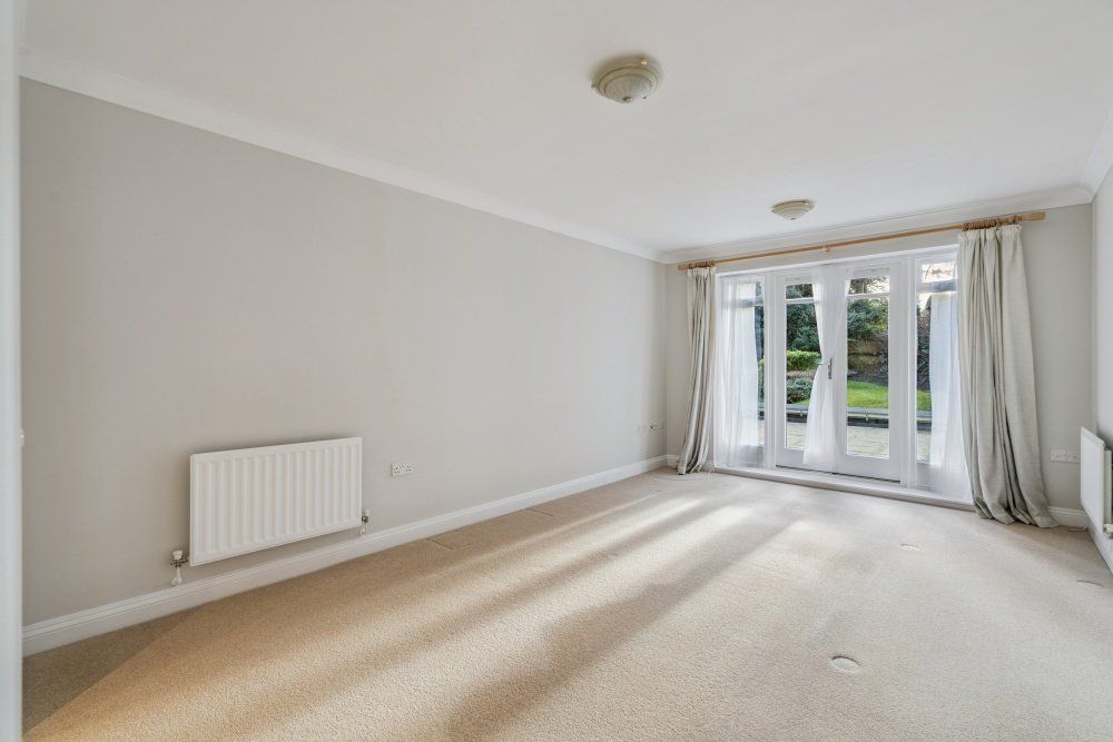 Property photo 2 of 12 Picture No. 21