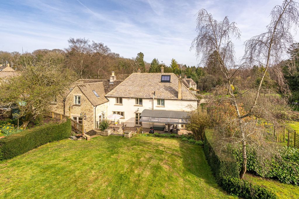 Property photo 1 of 21