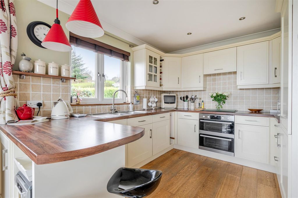 Property photo 2 of 35 1429078-29-69B2Efc580A57.Jpg