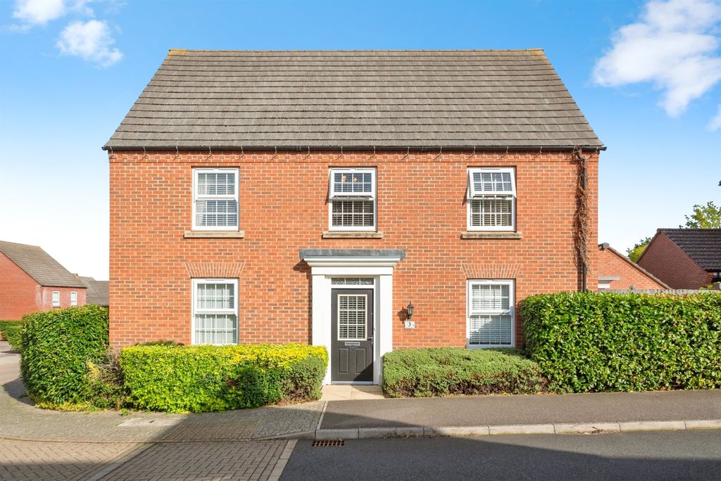 Property photo 1 of 17