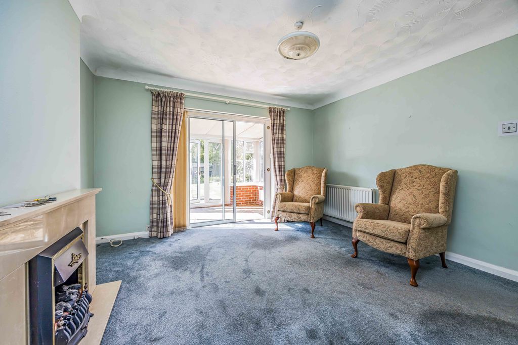 Property photo 2 of 15 Photo 6