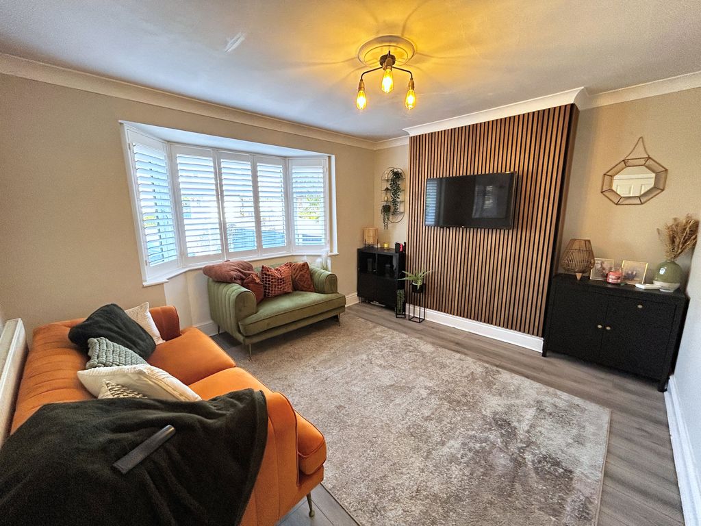 Property photo 2 of 19 Bd23A80C-0C33-4825-9Eb0-Ca4201D383E8.Jpg