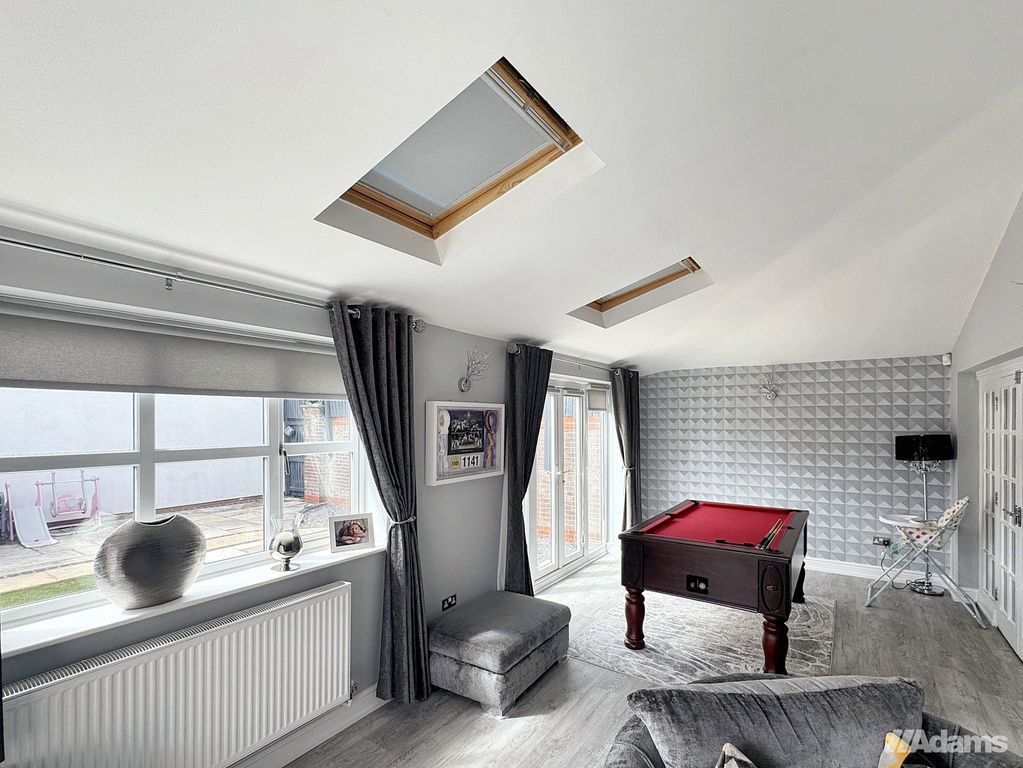 Property photo 3 of 43