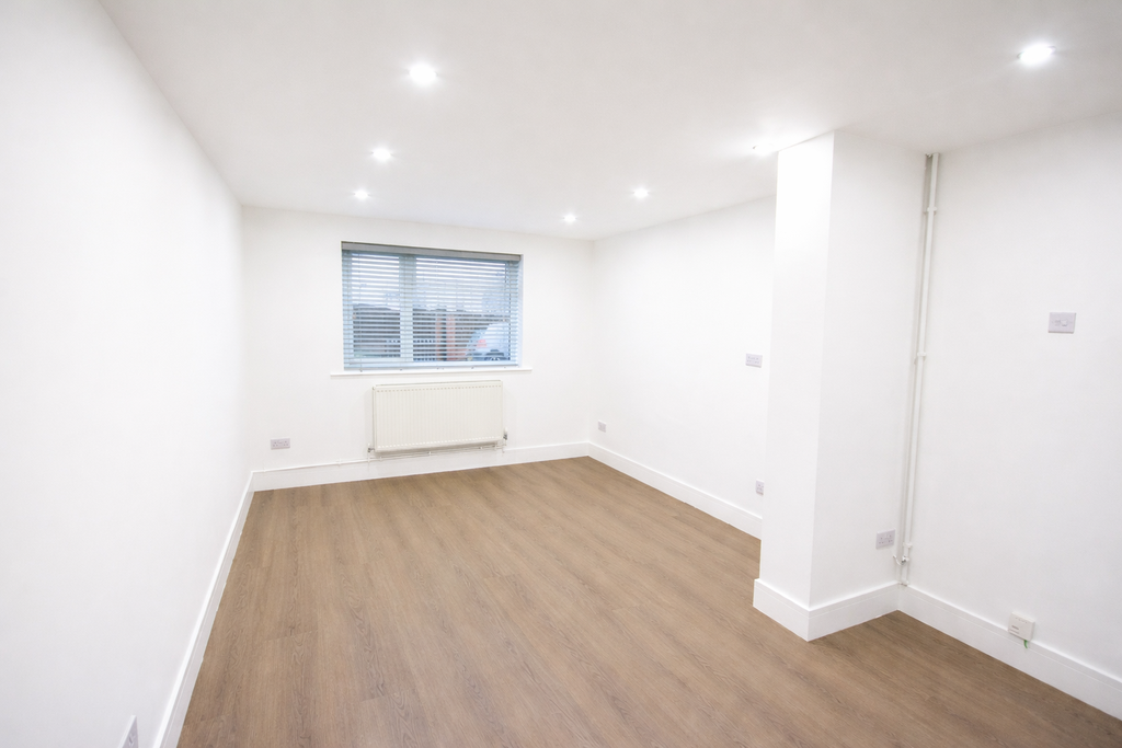 Property photo 1 of 9 2