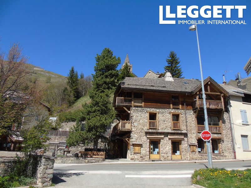 Property photo 3 of 10