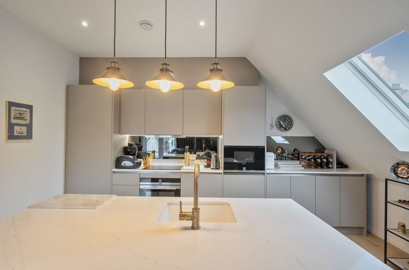 Property photo 1 of 15 Photo 17