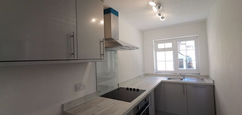 Property photo 3 of 9 Kitchen