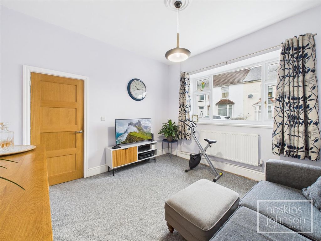 Property photo 3 of 37 Living Room