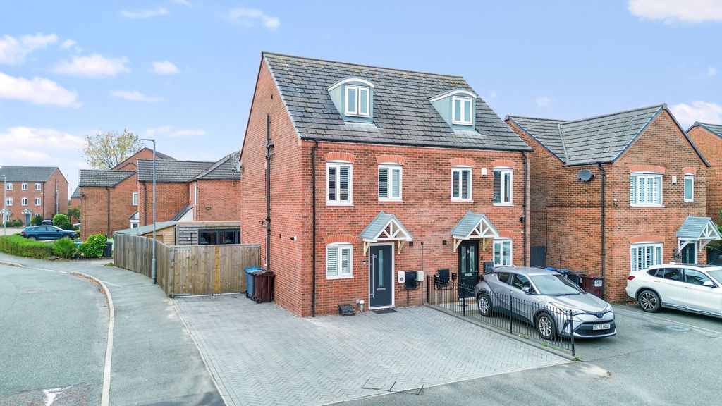 Property photo 1 of 35