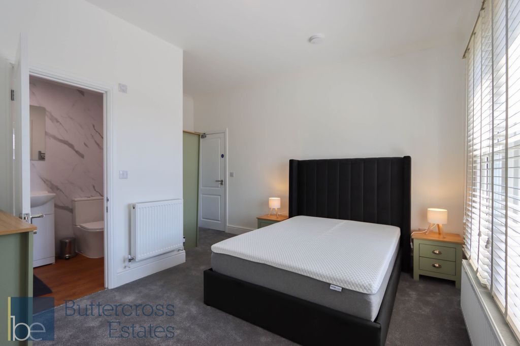 Property photo 1 of 14 Room 3 And Ensuite