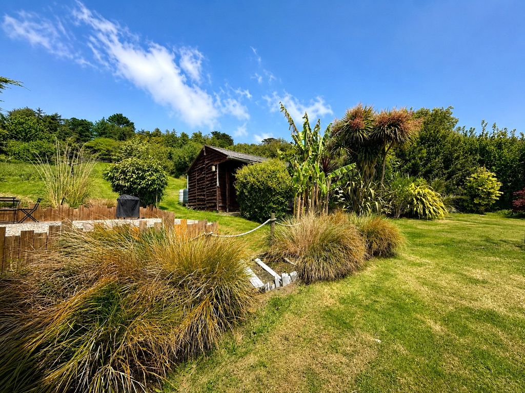 Property photo 2 of 26 Picture No. 42