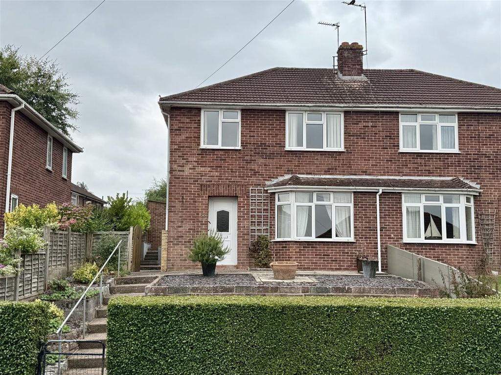 Property photo 1 of 11