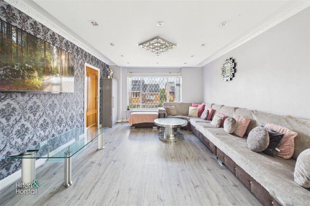 Property photo 2 of 21 Lancaster Gate