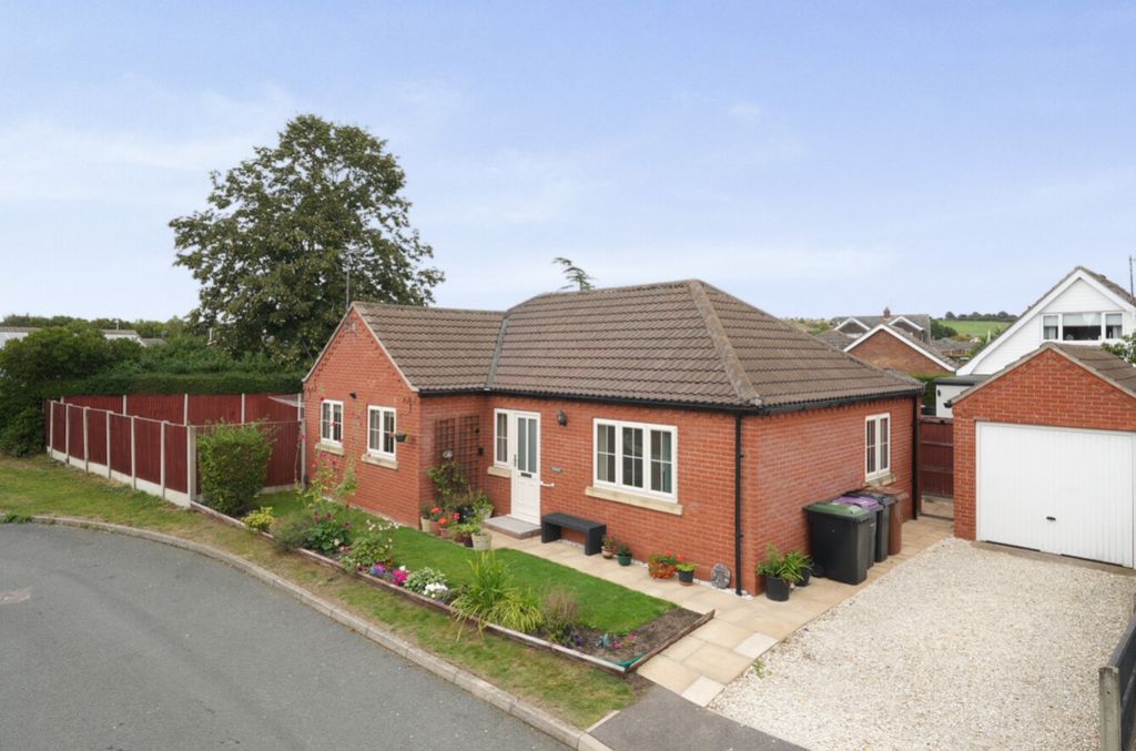 Property photo 1 of 18 -68A81719dc615-l-3-1342568-Jpg-3