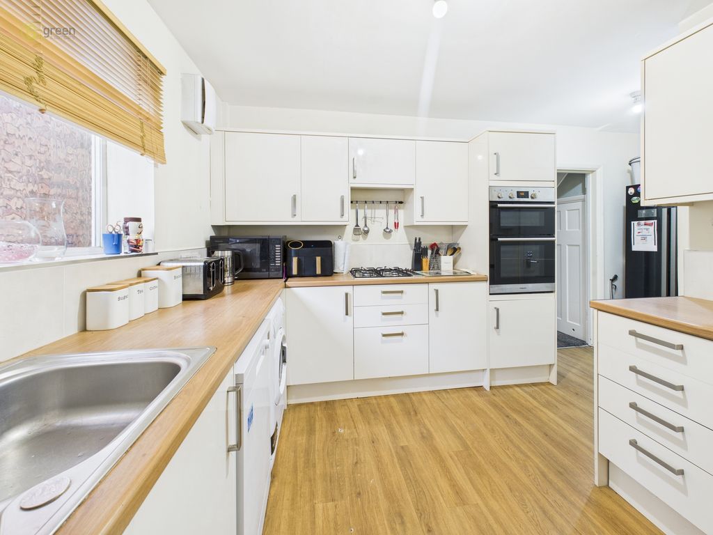 Property photo 3 of 53