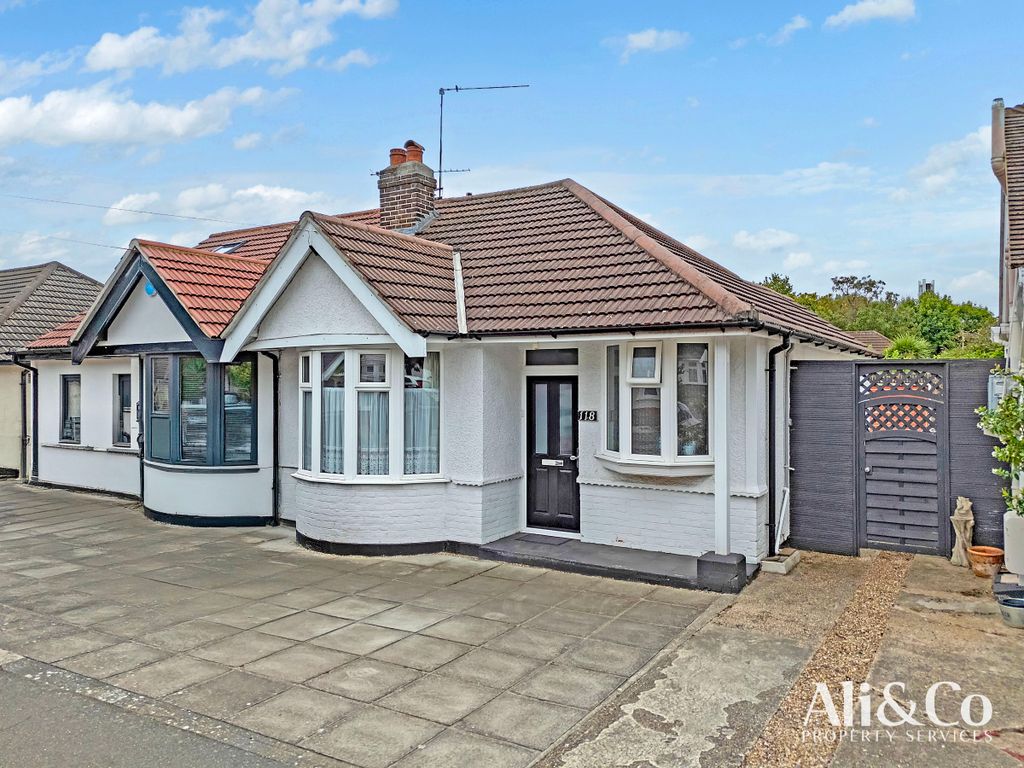 Property photo 2 of 25