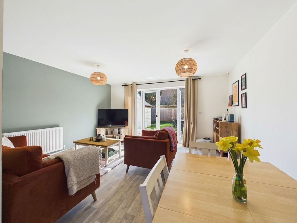 Property photo 2 of 19 Open-Plan Living Kitchen