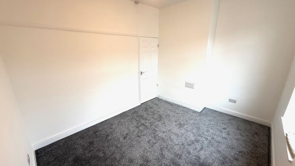 Property photo 2 of 11 Image