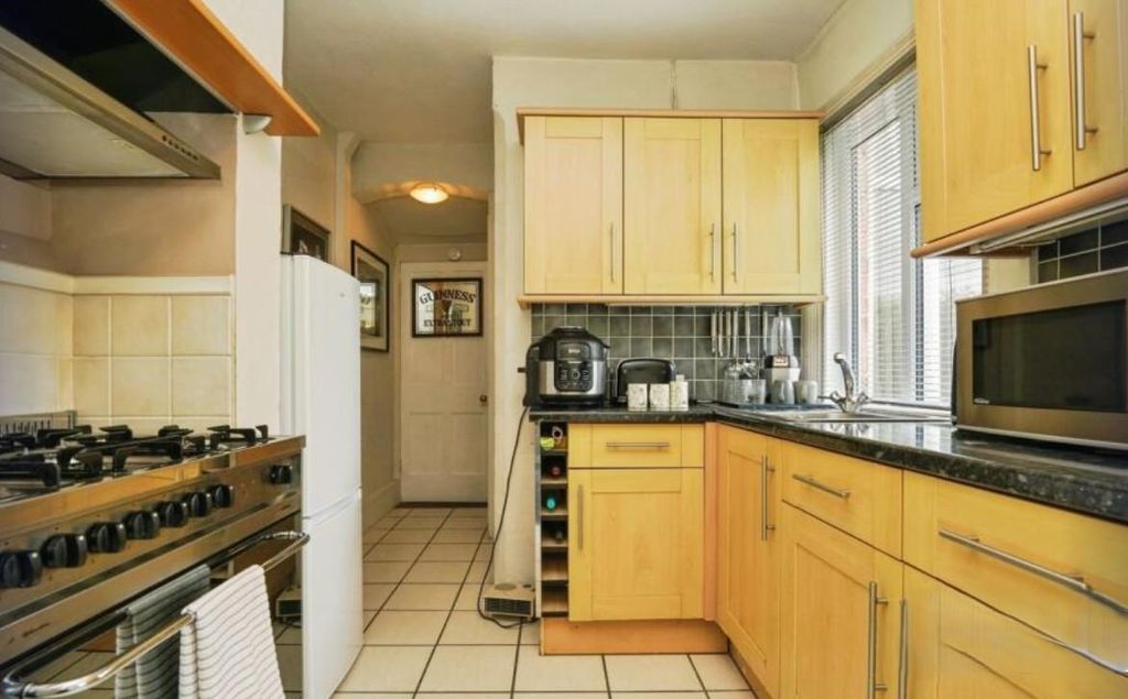 Property photo 3 of 15
