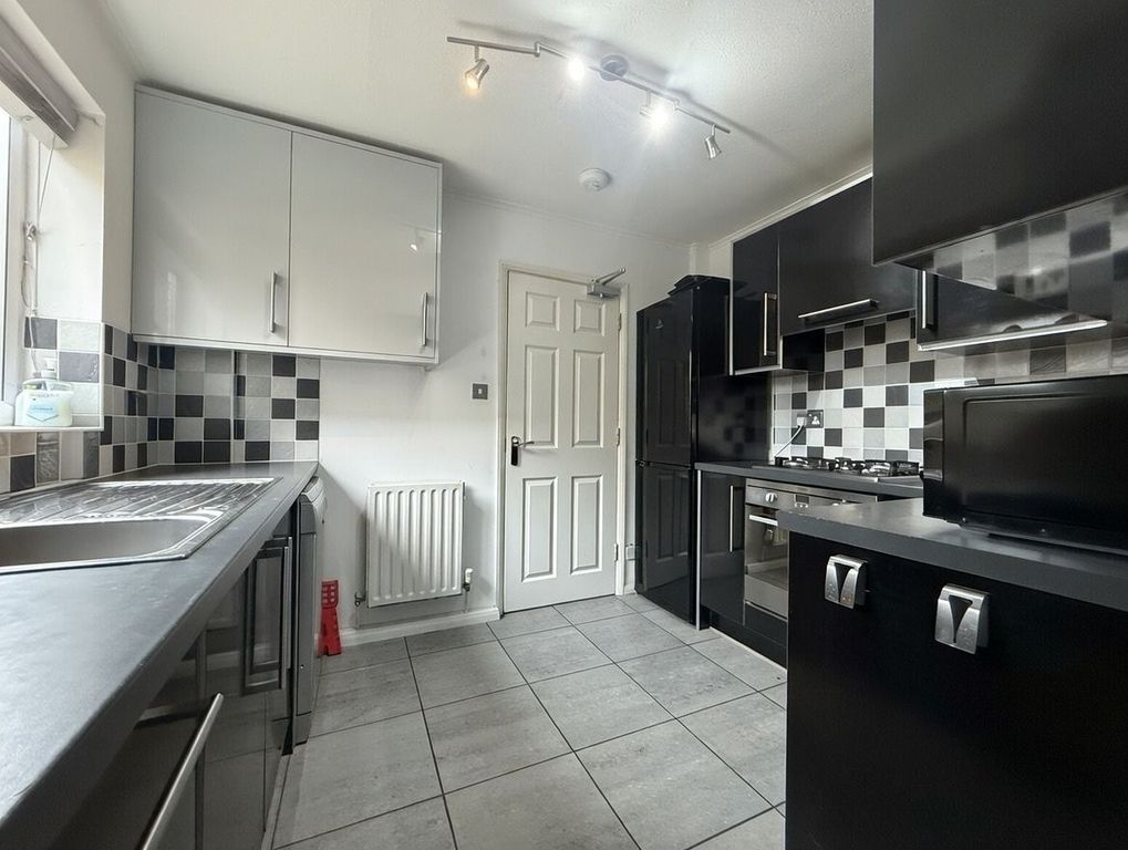 Property photo 2 of 13