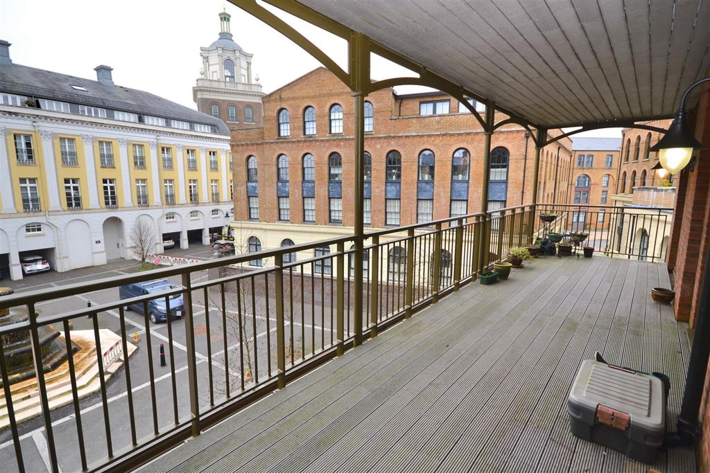 Property photo 2 of 18 Balcony 1.Png