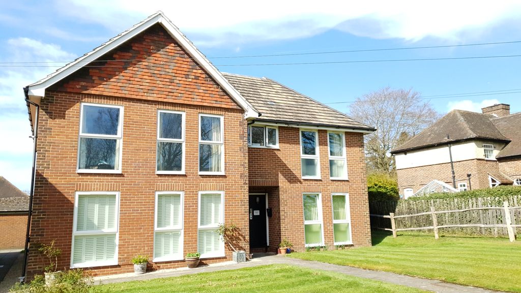 Property photo 1 of 6