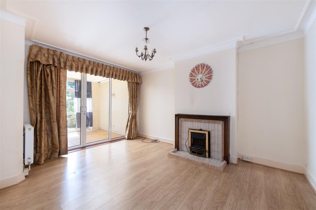 Property photo 3 of 22 Winchmore 12.Jpg