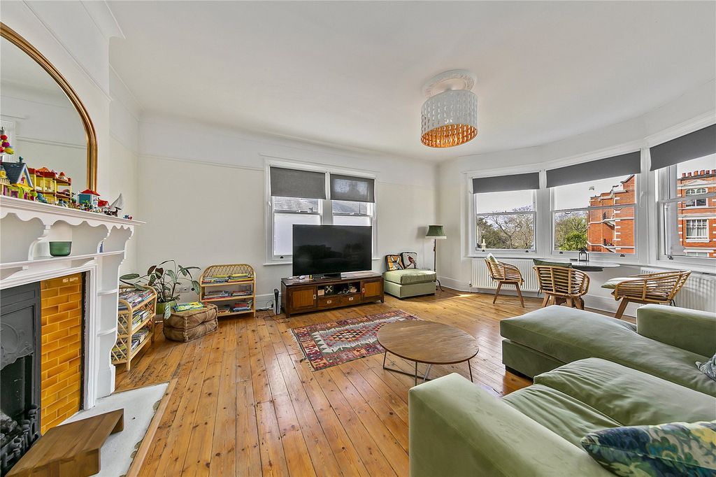 Property photo 2 of 19 Picture No. 26