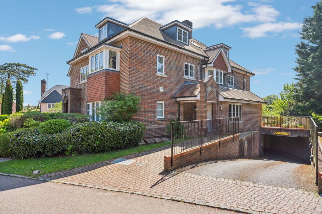 Property photo 1 of 10