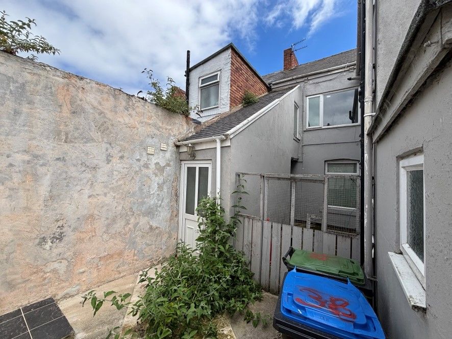 Property photo 1 of 3