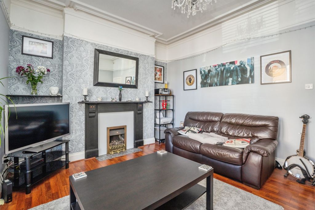 Property photo 2 of 18