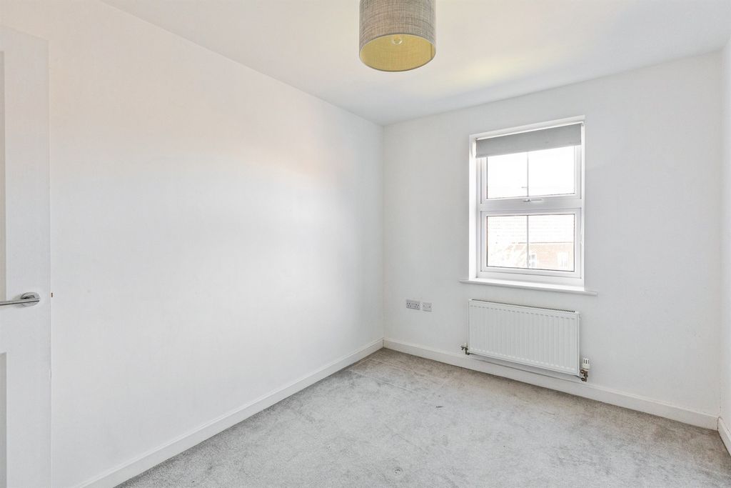 Additional image 15 of 2 bed flat for saleNina Carroll Way, Kettering NN15