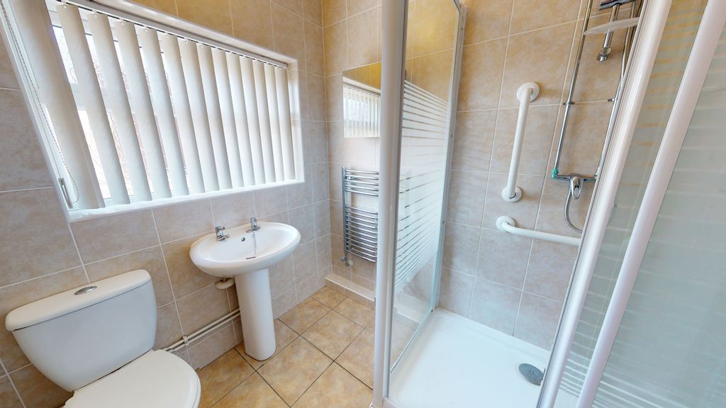 Property photo 3 of 11