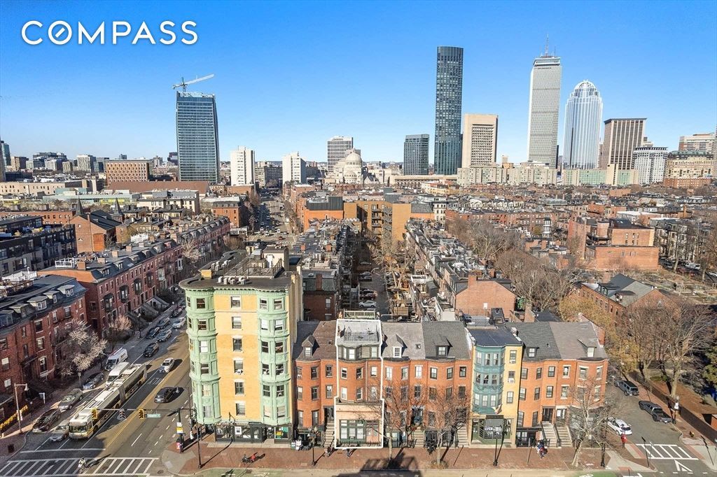 Property photo 2 of 26