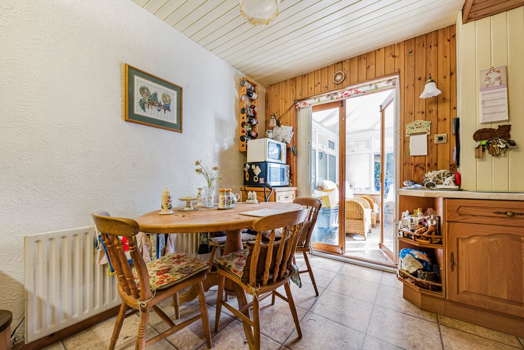 Property photo 3 of 19 Dining Room