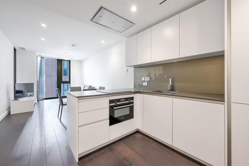 Property photo 1 of 25