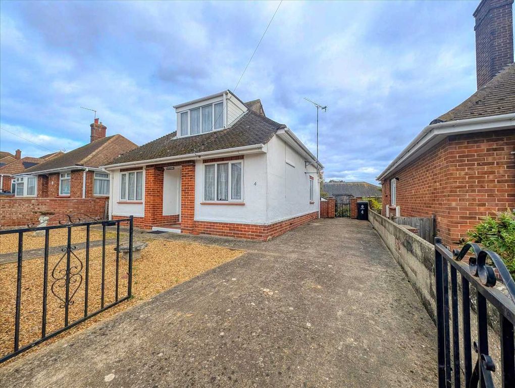 Property photo 2 of 15 Driveway