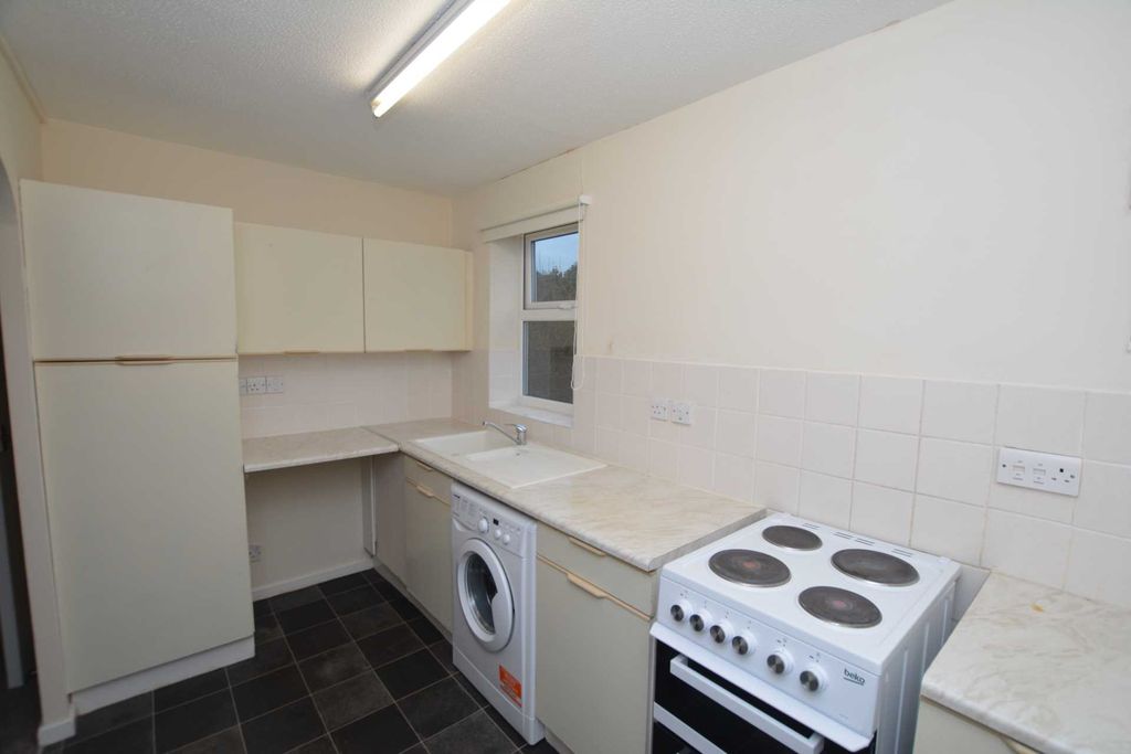 Property photo 3 of 8