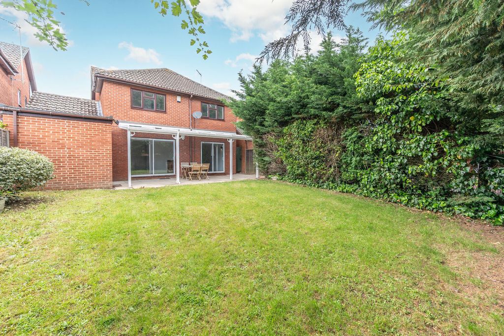 Property photo 3 of 24